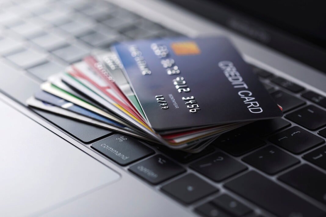 This simple bank card trick could betray a thief this summer  