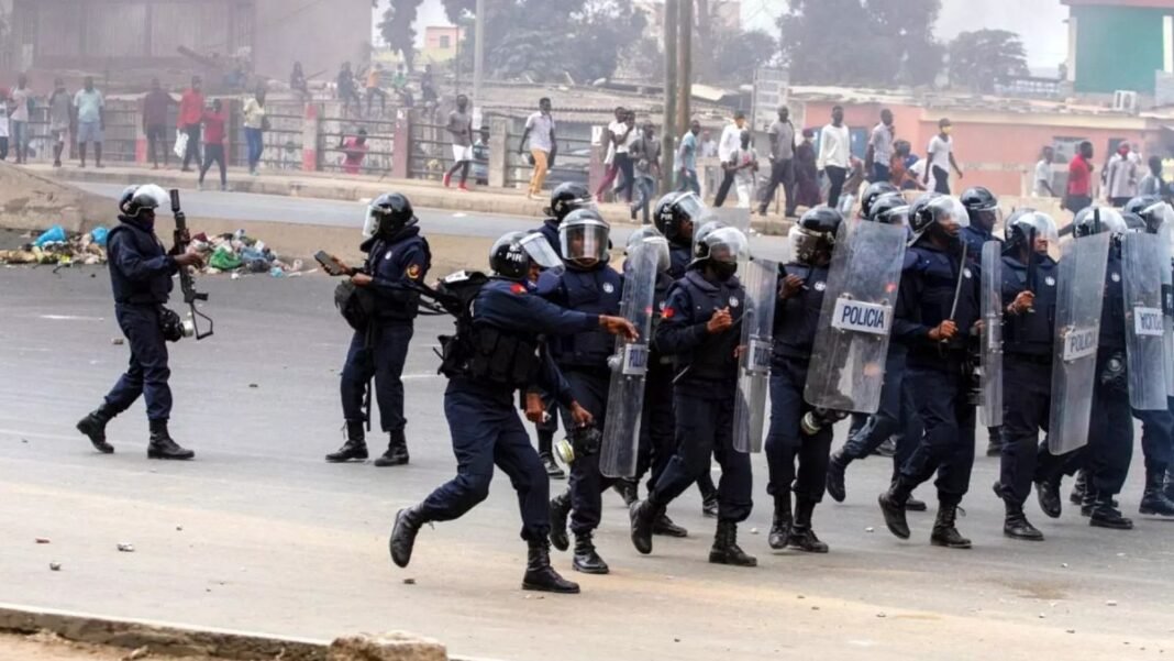 Four people were killed and hundreds arrested in protest against fuel hikes in Angola  