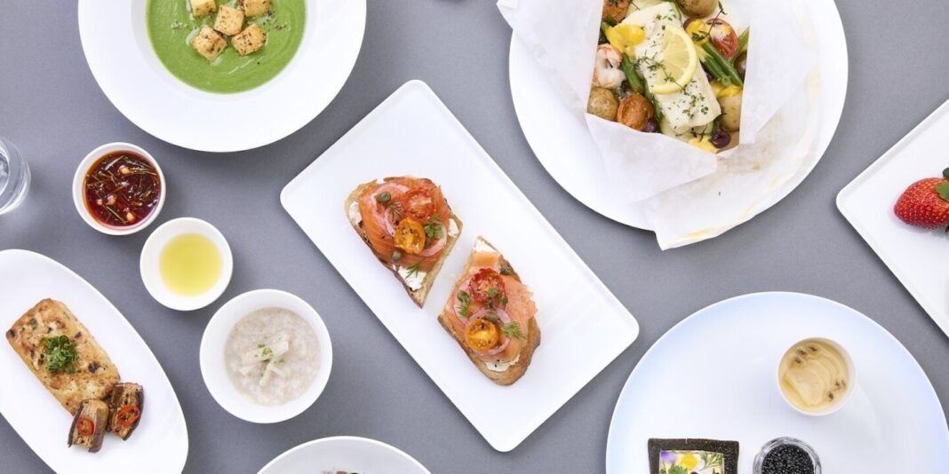 How airlines cook in-flight meals  