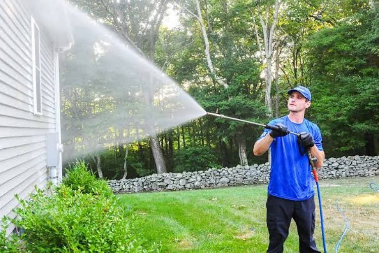 The Best Times of Year to Power Wash Your Home and Why It Matters
