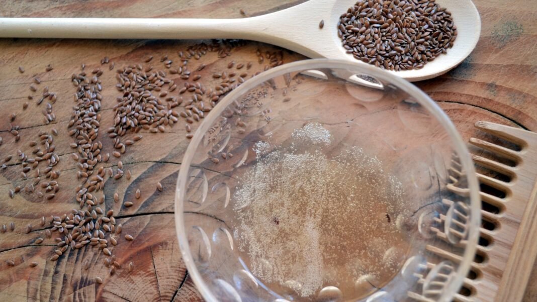 This DIY flaxseed keratin treatment at home is a must-see for naturally shiny hair!  