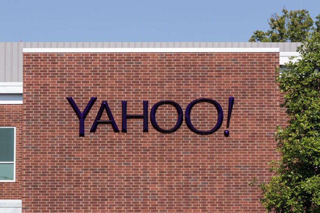 Yahoo Mail is down all over the world  