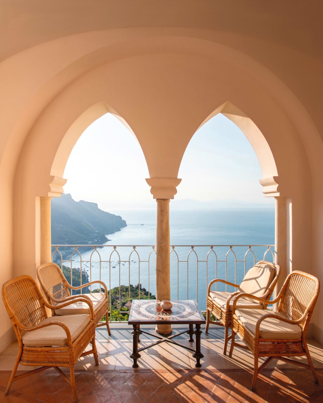 10-day itinerary (as an insider guide)  