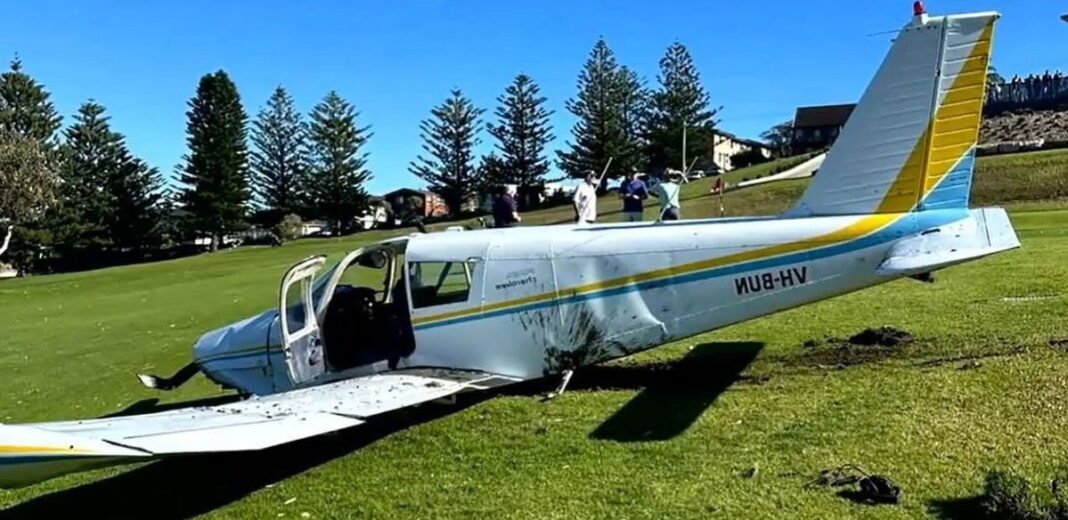 @geotechwar.jpeg The plane lands an emergency at a golf course in Sydney