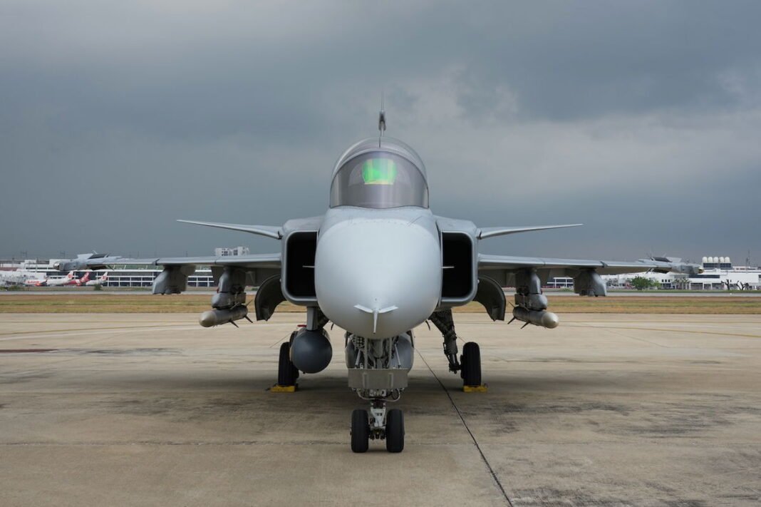 Cambodia warns Sweden: Don't arm your neighbor with a Serve war plane  