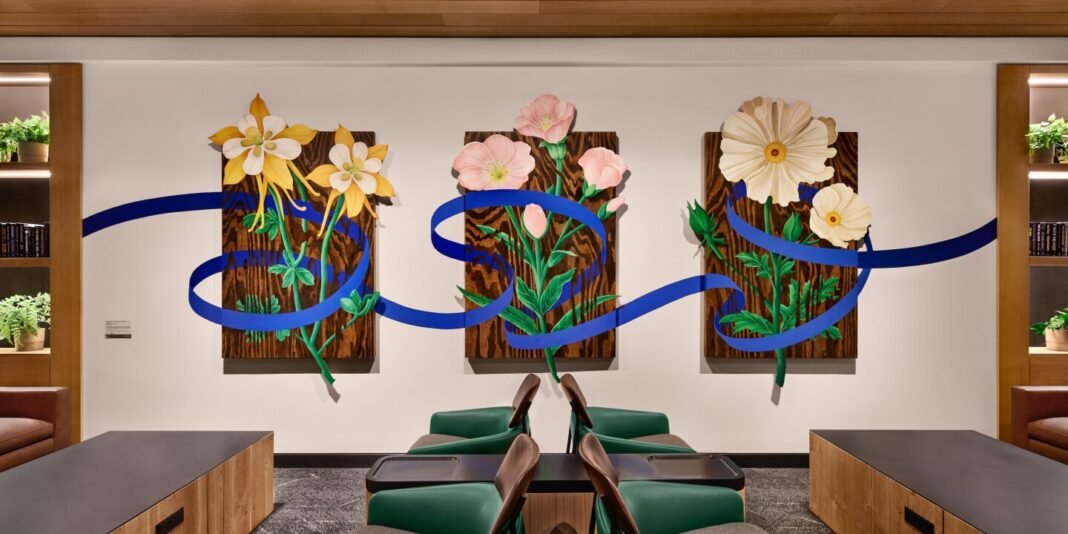 First look: United's newly reopened Denver Airport Lounge  