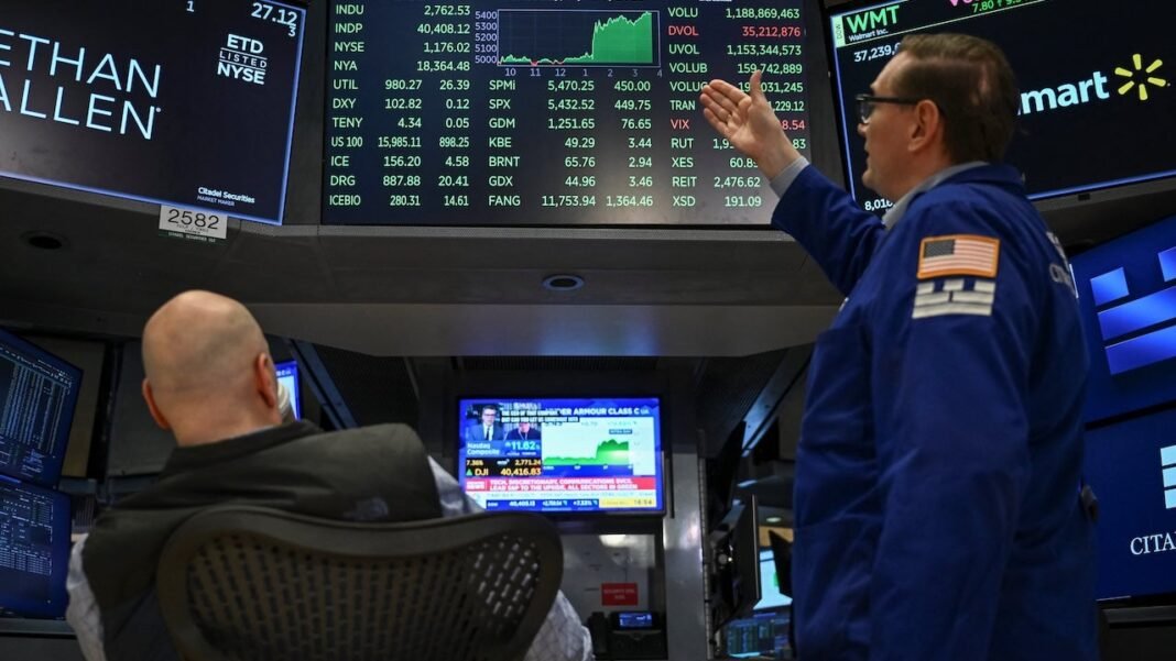 Best S&P 500 ETFS: 10 Top Funds of 2025  