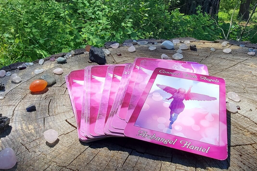 Angel Card of the Day – Using a Daily Angel Card Reading as a Spiritual Practice
