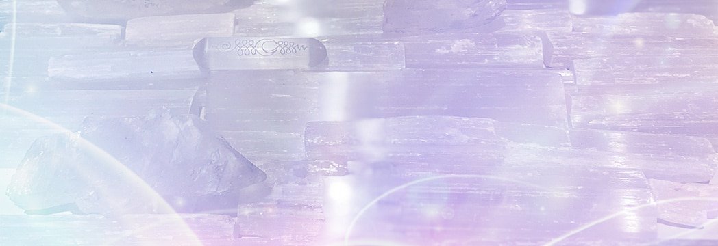 5 Ways to Use Selenite Wands for Spiritual Awakening