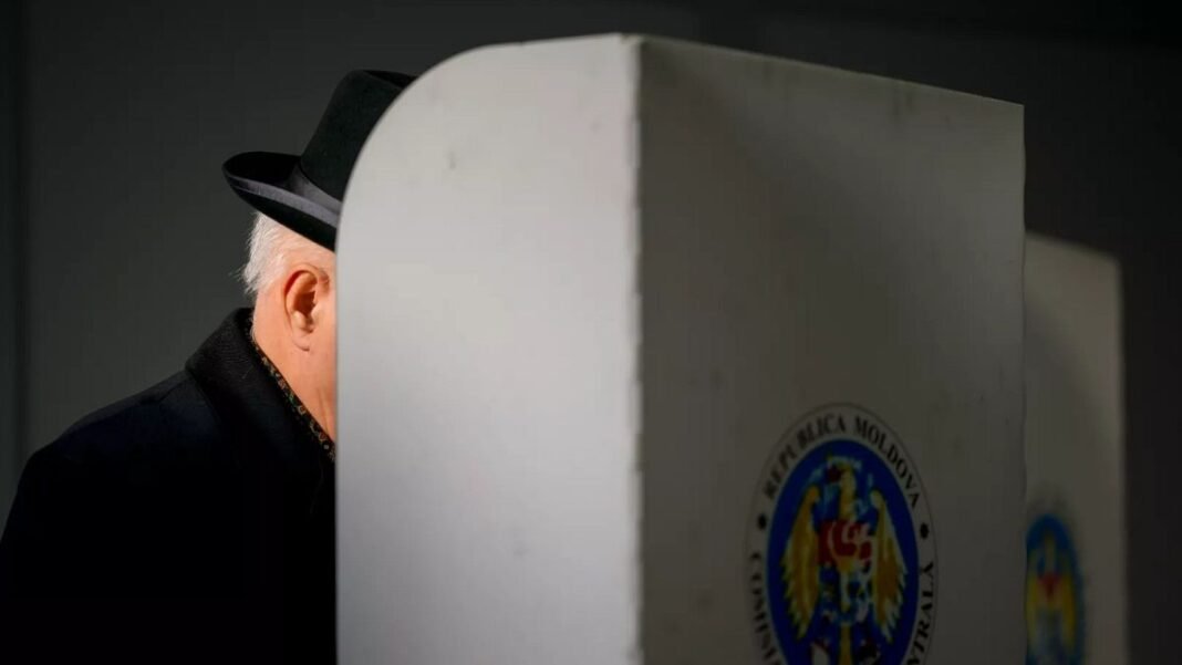 Russian Disform Toolbox in Moldova: Bot Network, Moscow Church Propaganda, Voting Buy  