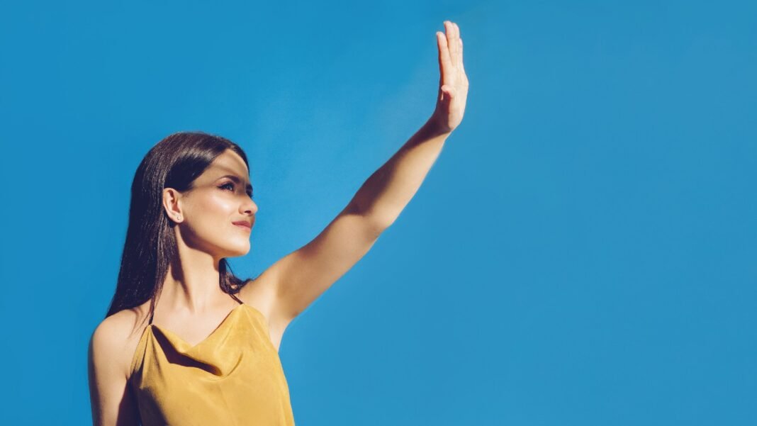 10 Best Sunscreens for Monsoons That Feel No Stickiness: Best Picks to Prevent Sunburn  