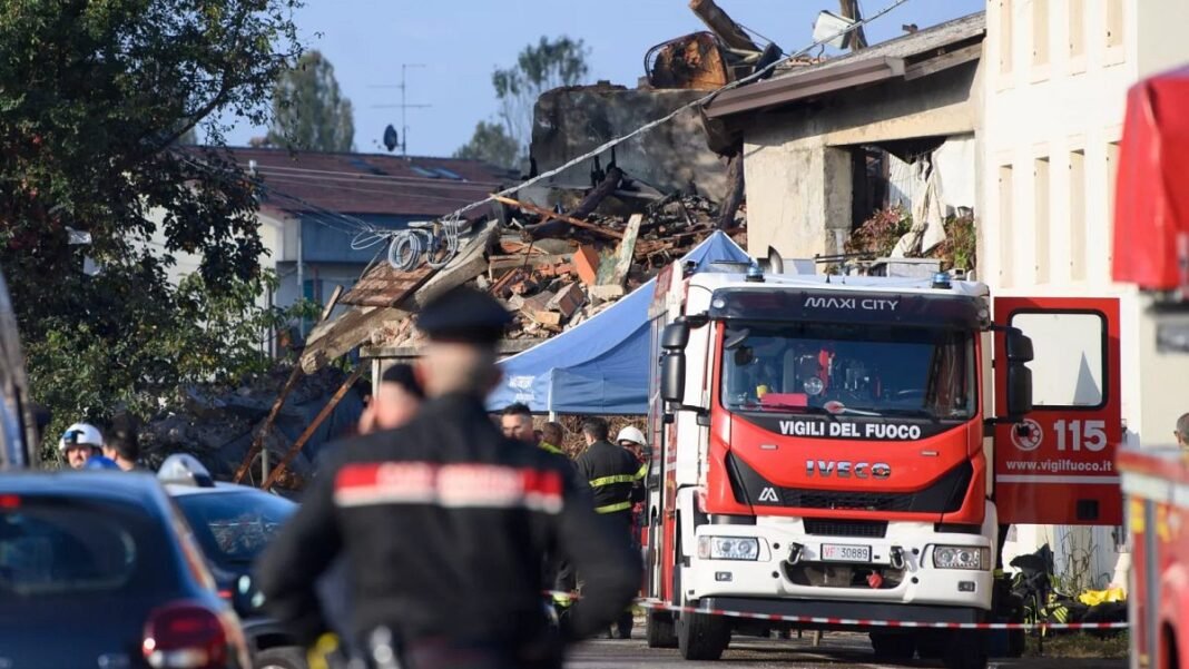 Three Italian police killed in apparently deliberate farmhouse explosion during eviction  