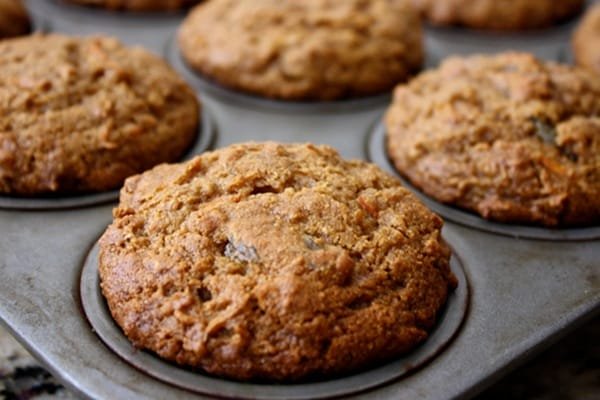Carrot-Apple Muffins [Vegan] – One Green Planet