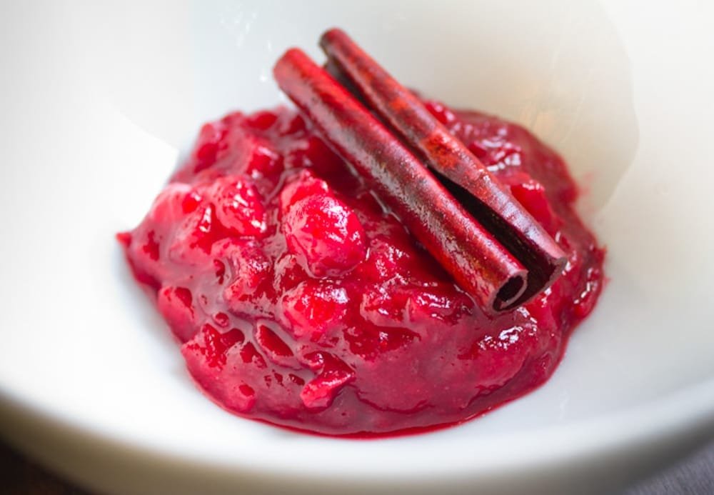 Spiced Cranberry, Ginger, and Pear Sauce [Vegan] – One Green Planet
