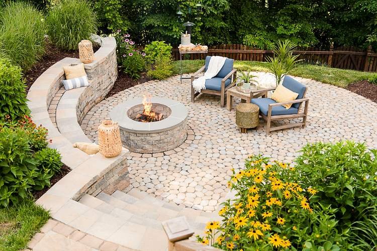 How to Create a Low Maintenance Outdoor Space With Hardscaping