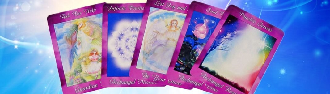 4 Oracle Card Spreads to Empower Accurate Readings!