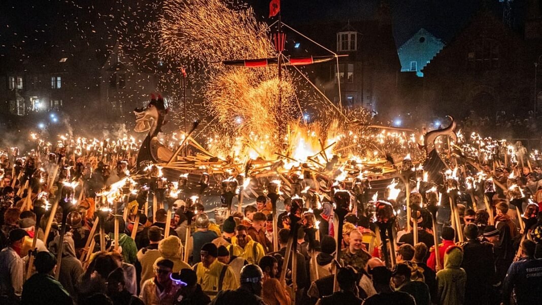 video. Up Helly Aa: Hundreds of torchbearers gather on Scottish island for Viking Fire Festival  