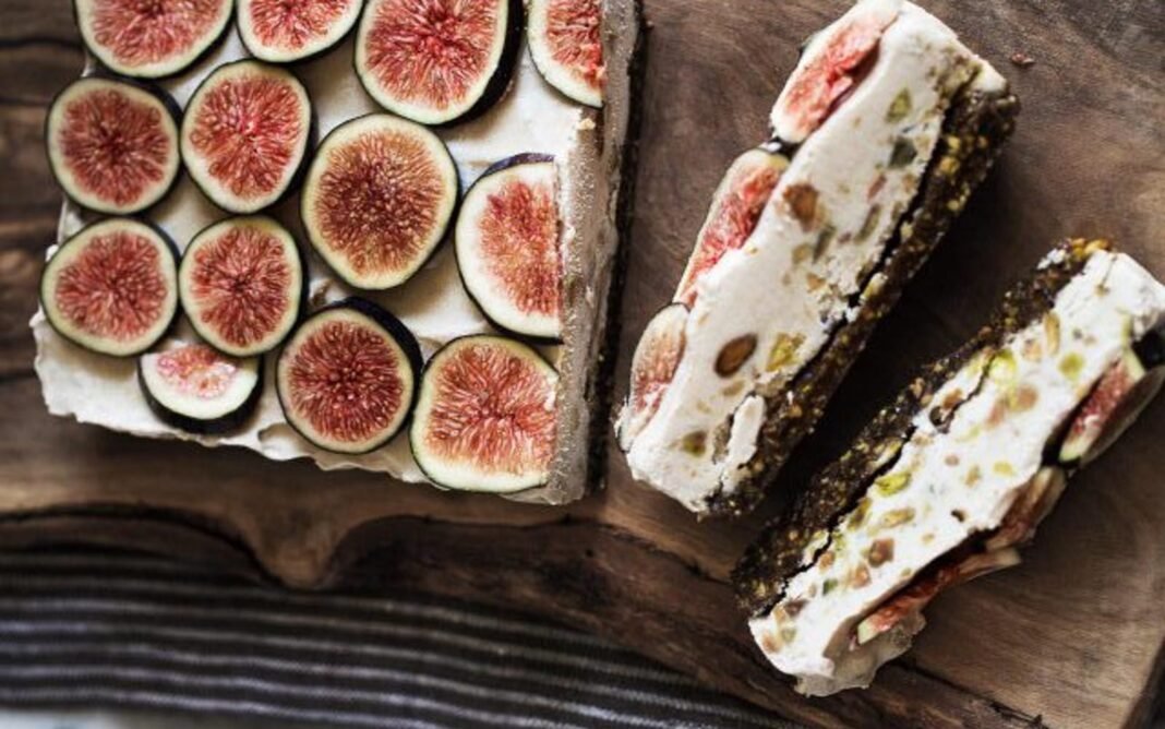 10 Desserts Showcasing the Incredible Combination of Pistachios and Fruit – One Green Planet