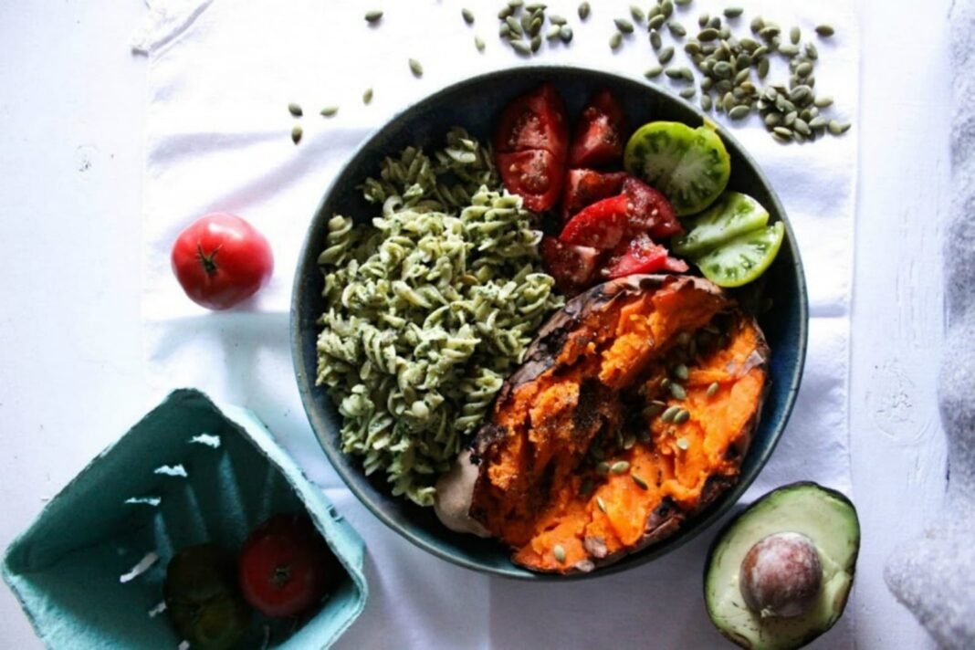 How to Make Veggie Bowls for Every Flavor Craving — 10 Delicious Combinations – One Green Planet