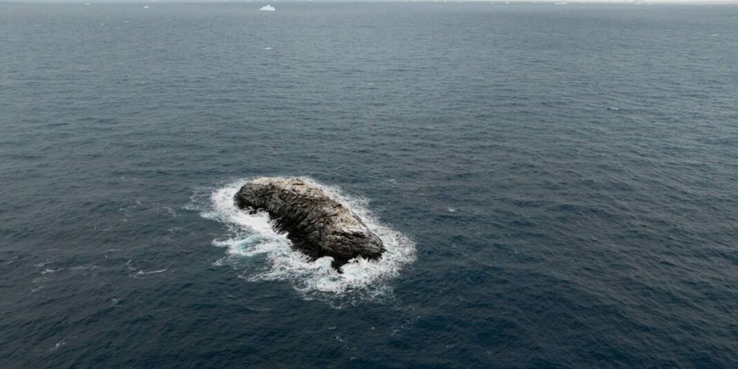 New-island-discovered.jpg Scientists discover new island after fleeing Antarctic storm