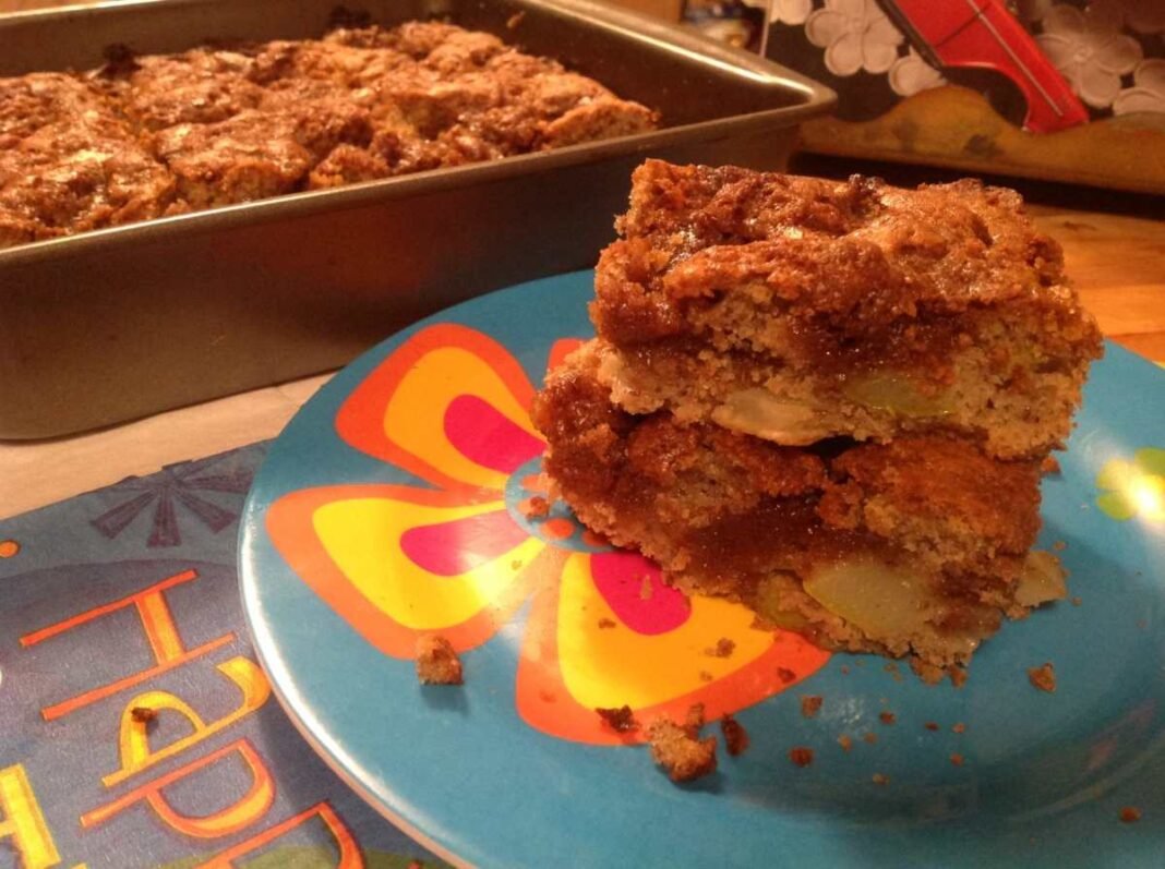 Pear Crumb Cake [Vegan, Gluten-Free] – One Green Planet