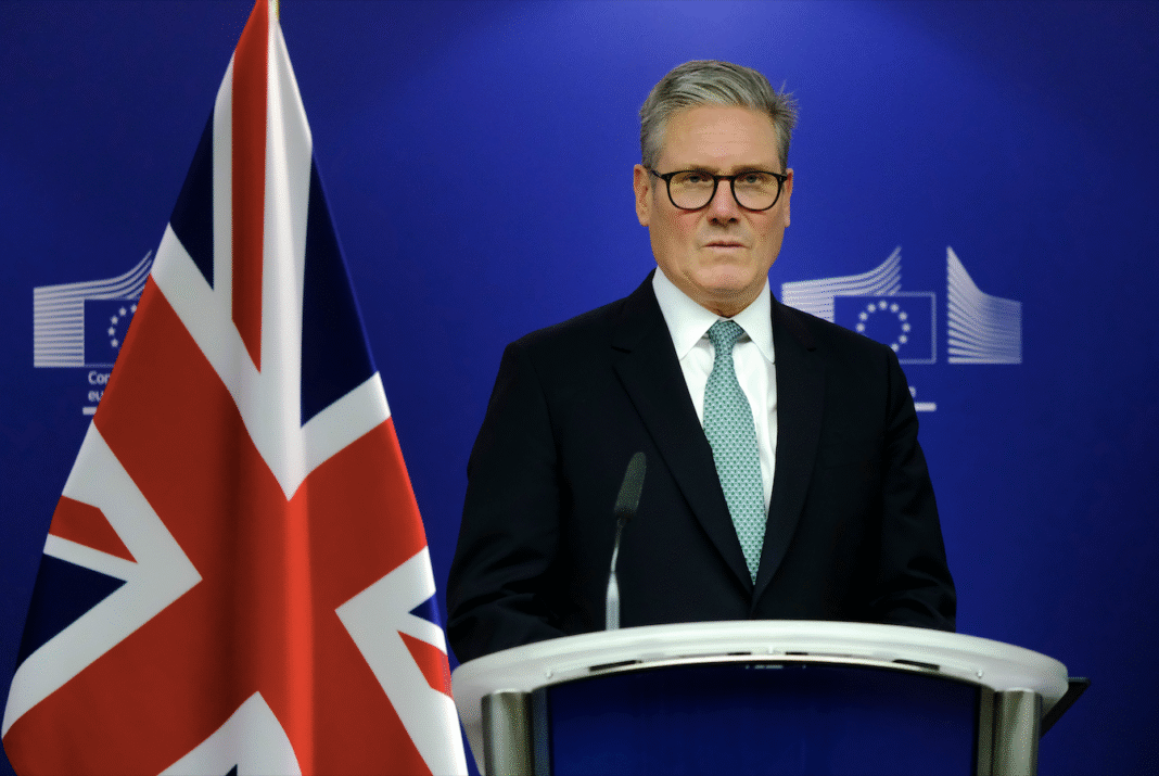 UK-led 35-member parliament aims to reopen Hormuz, Spain excluded from discussion  