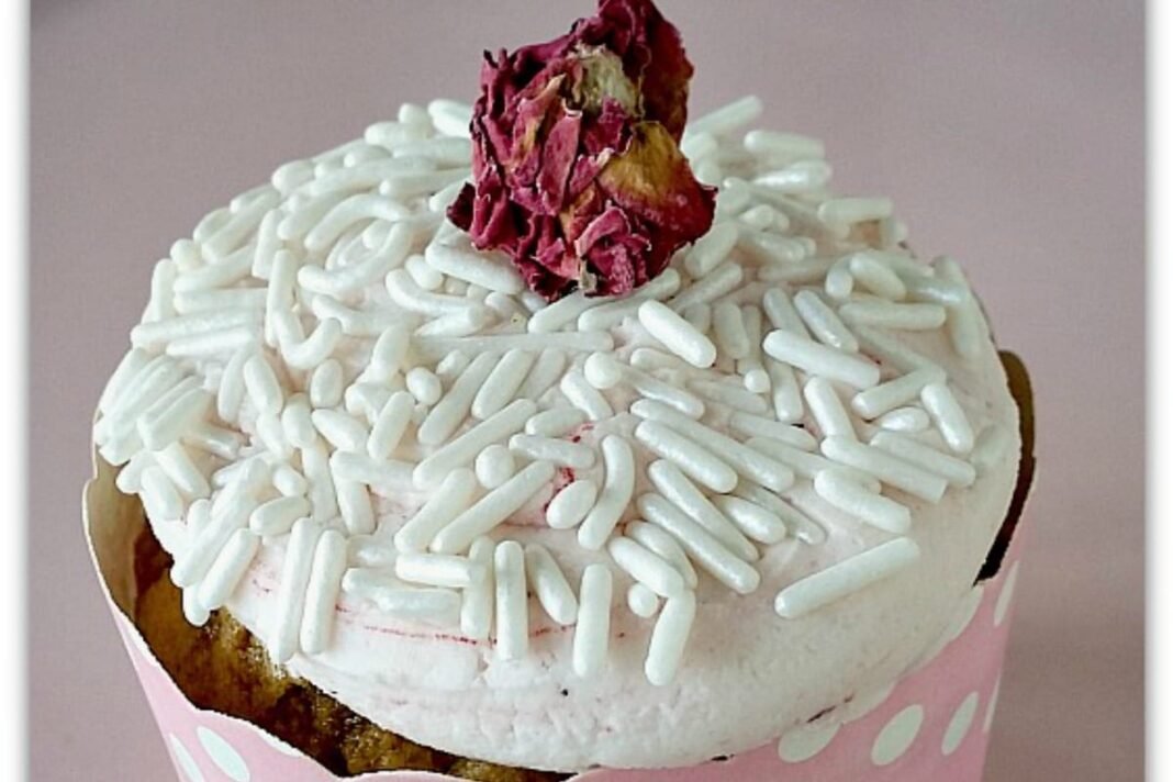 Royal Rose Scented Cupcakes [Vegan]