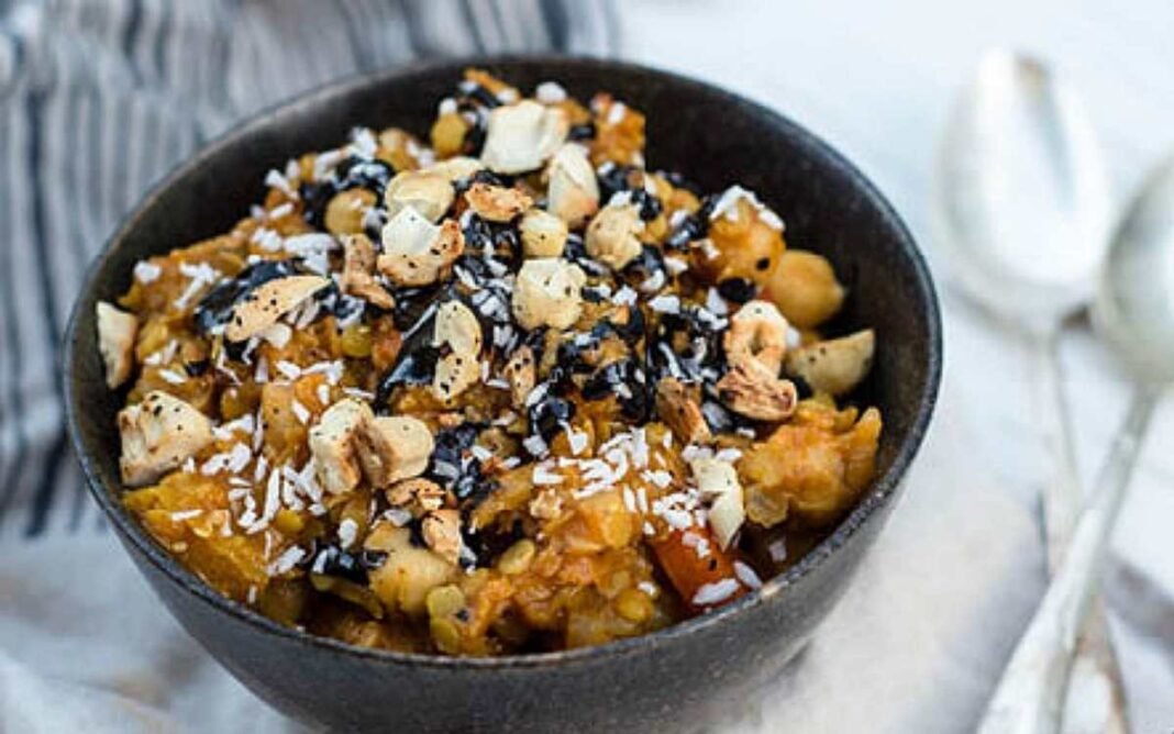 Red Lentil Curry With Black Tahini and Roasted Cashews [Vegan] – One Green Planet