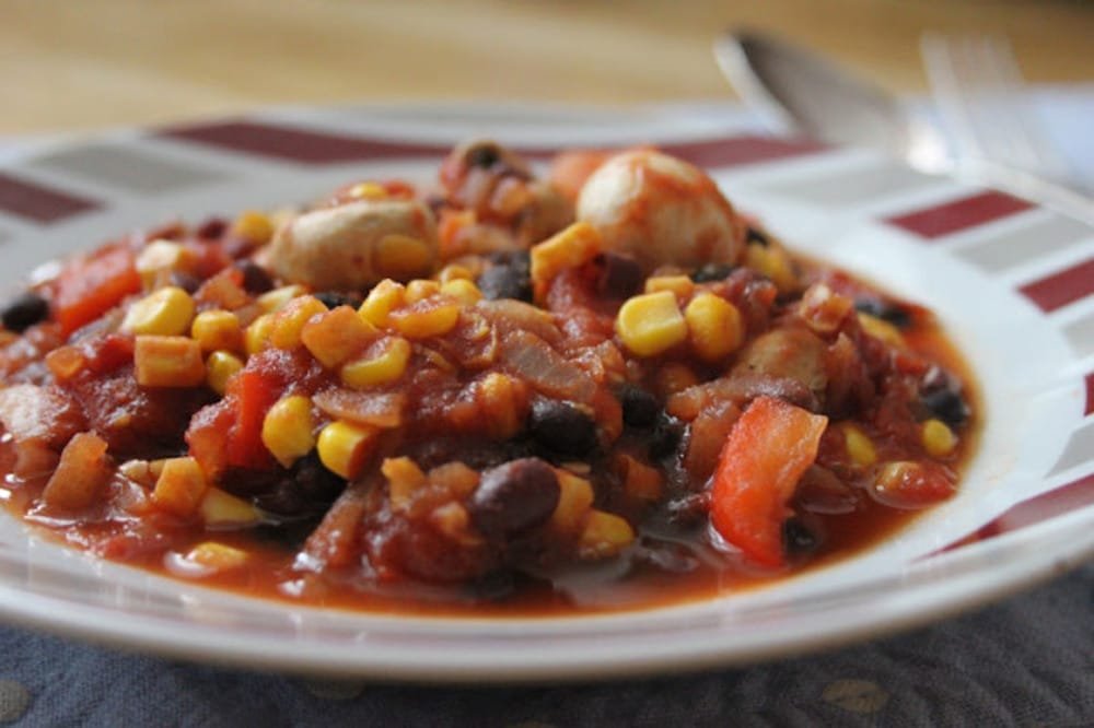 Chili-No-Carne.jpg 8 Incidentally Vegan Recipes You Can Make On A Budget