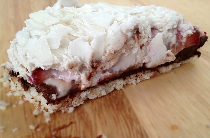 Raw-Strawberry-Chocolate-Coconut-Pie1