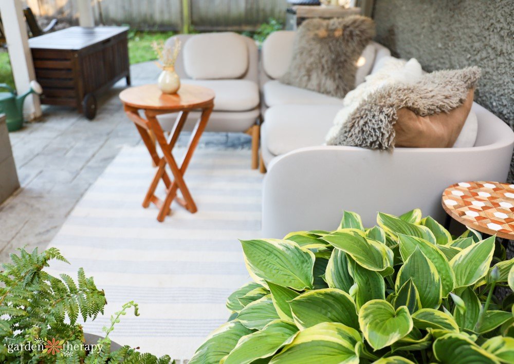 15 Ways to Reinvent Your Garden Using Indoor Decor