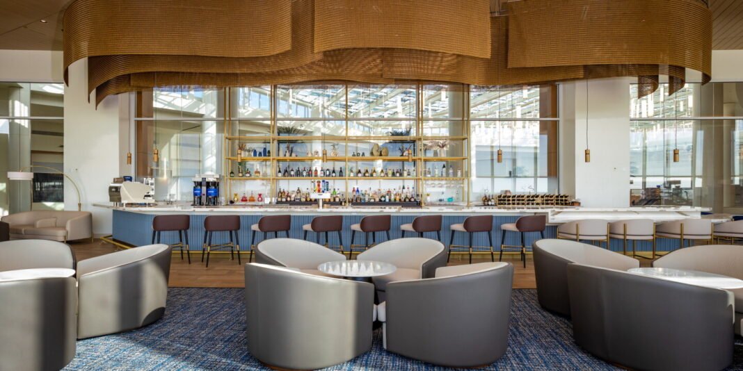 How to get to the Plaza Premium Lounge (and what How to get to the Plaza Premium Lounge (and what to expect)